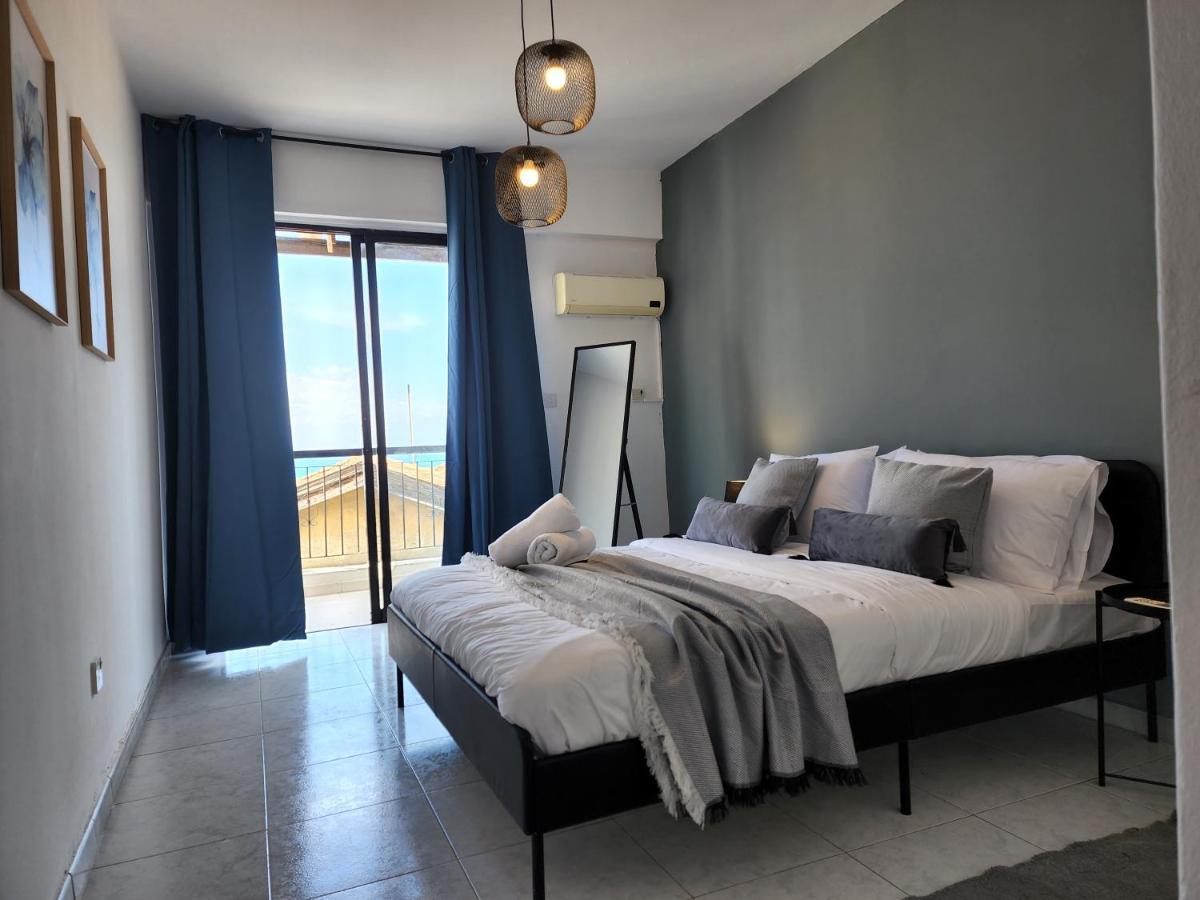 Kay'S City & Seaview One Bedroom Apartment Ларнака Екстер'єр фото